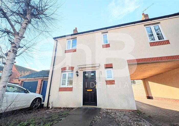 3 Bedroom House To Rent In Portia Way, Heathcote, Warwick, CV34