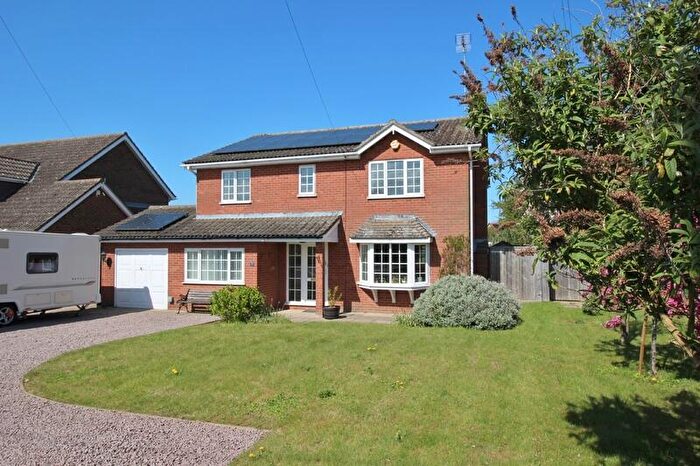4 Bedroom Detached House For Sale In Stonegate, Spalding, Cowbit, PE12