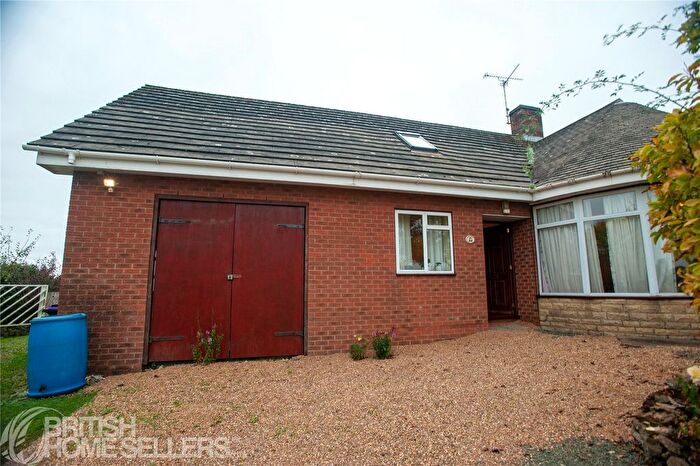 4 Bedroom Bungalow For Sale In East Street, Rippingale, Bourne, Lincolnshire, PE10