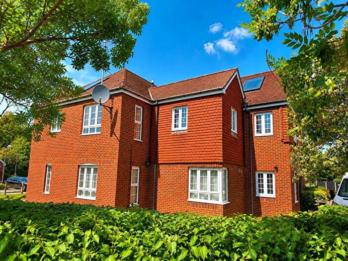 2 Bedroom Flat For Sale In Dorlcote Way, Witley, Godalming, Surrey, GU8