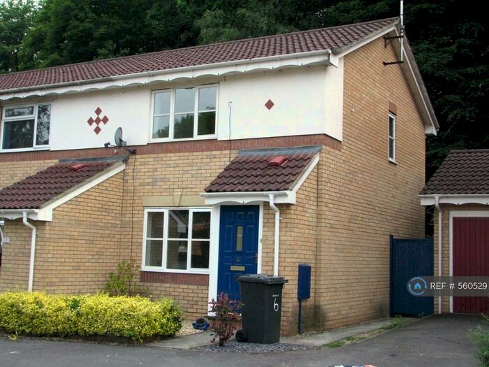 2 Bedroom Semi-Detached House To Rent In Humphrys Barton, St. Annes Park, Bristol, BS4