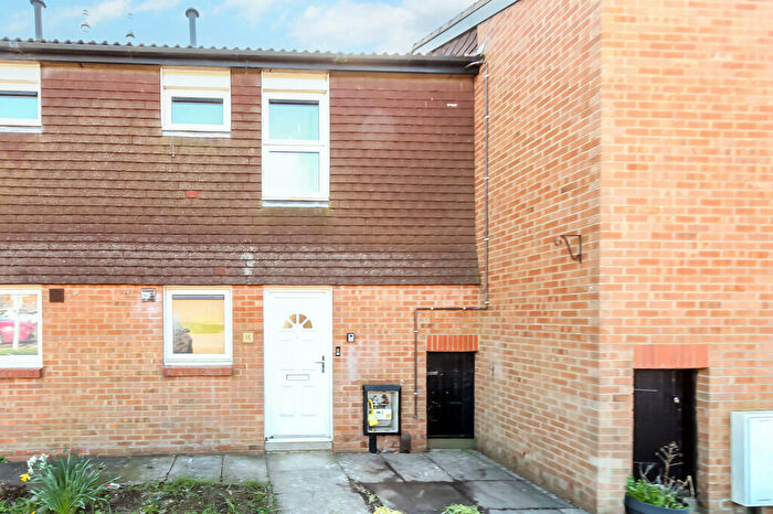 2 Bedroom Terraced House To Rent In Brooke Close, Wellingborough, NN8