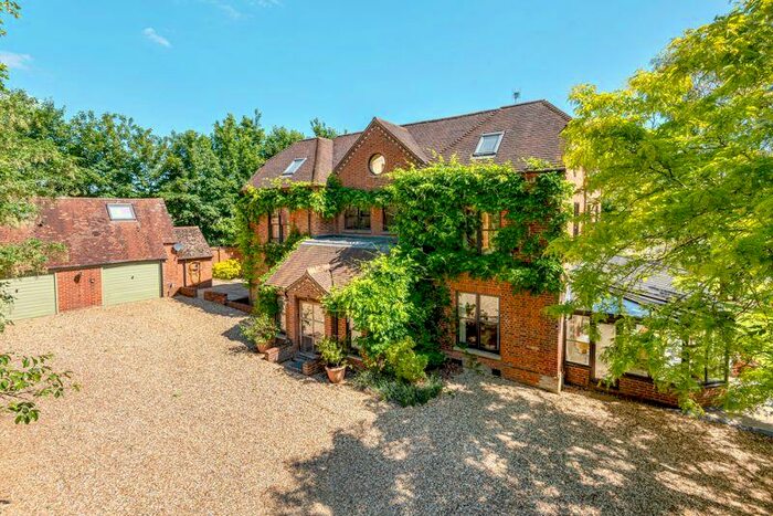 6 Bedroom Detached House For Sale In Longparish Road, Forton, SP11