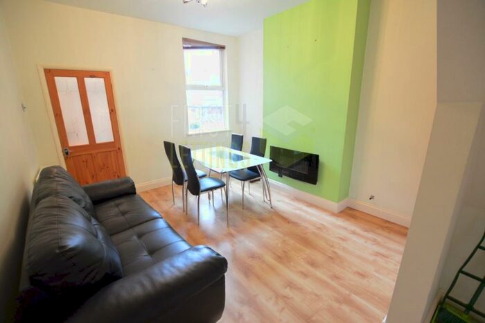 3 Bedroom Terraced House To Rent In Lord Byron Street, Clarendon Park, LE2
