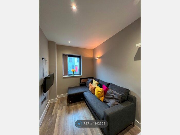 2 Bedroom Flat To Rent In Aldeburgh Street, Greenwich, SE10