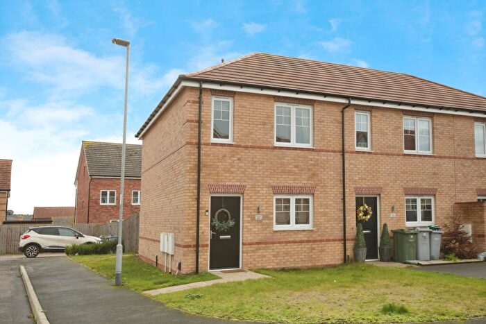 2 Bedroom End Of Terrace House For Sale In Rosebay Gardens, Clipstone Village, Mansfield, Nottinghamshire, NG21