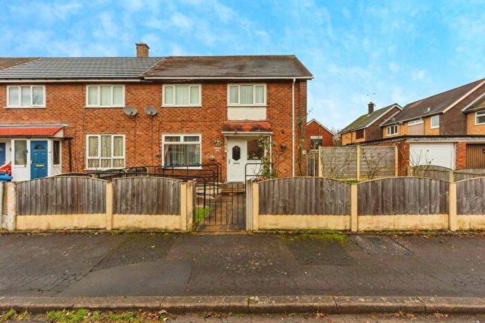 3 Bedroom End Of Terrace House For Sale In Palm Close, Sale, Greater Manchester, M33