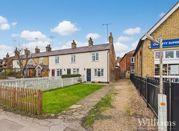 2 Bedroom End Of Terrace House To Rent In High Street, Waddesdon, HP18