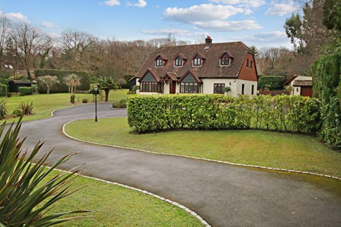 4 Bedroom Detached House For Sale In Cuttinglye Road, Crawley Down, RH10