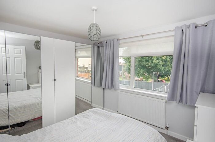 1 Bedroom Flat To Rent In Dibden Road, Downend, Bristol, BS16