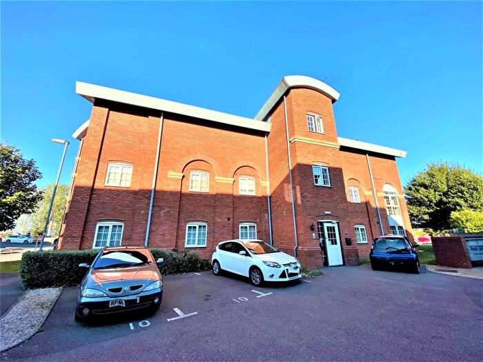 2 Bedroom Apartment For Sale In Caxton Court, Burton Upon Trent, Staffordshire, DE14