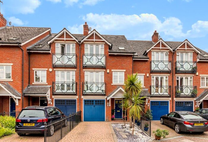 4 Bedroom Terraced House To Rent In Imperial Place, Chislehurst, BR7