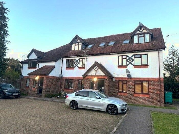 1 Bedroom Flat To Rent In Hazelwood Close, Harrow, HA2