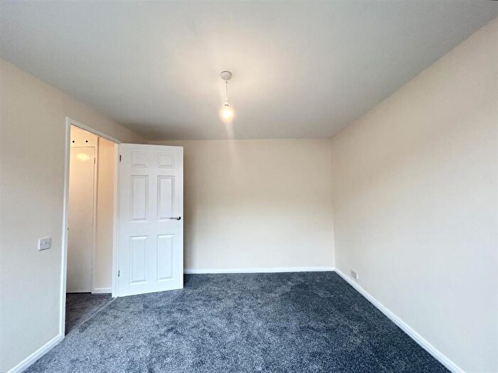 2 Bedroom House To Rent In Berecroft, Harlow, CM18