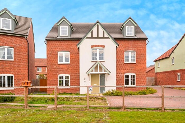 6 Bedroom Detached House For Sale In Threadneedle Way, Newark, NG24