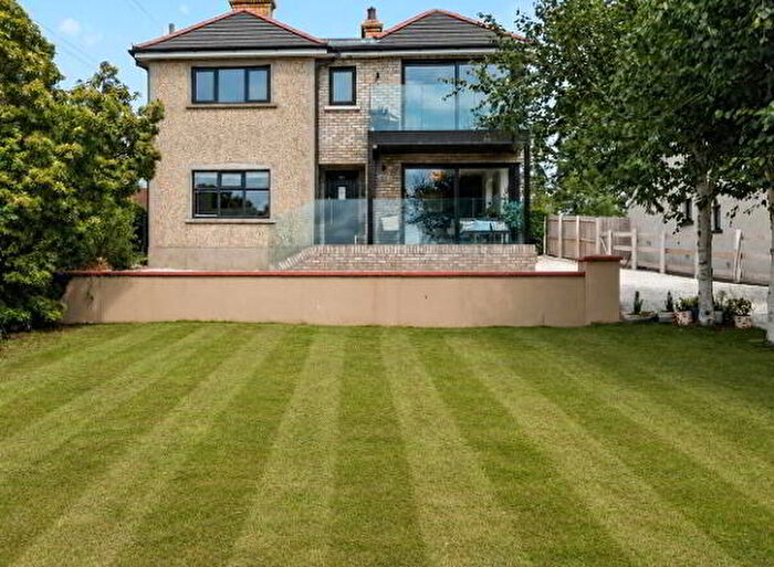 5 Bedroom Detached House For Sale In Ballynahinch Road, Lisburn, BT27