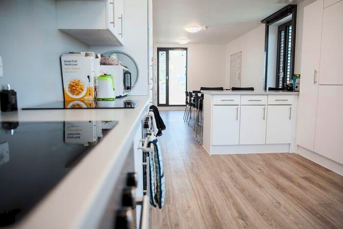 1 Bedroom Flat To Rent In Heavitree Road, Exeter, EX1