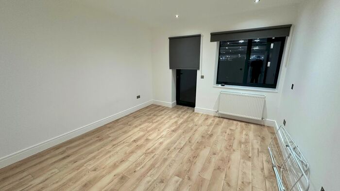 2 Bedroom Flat To Rent In High Street, Orpington, BR6