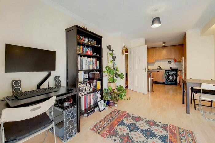 1 Bedroom Flat To Rent In Evan Cook Close, Peckham, London, SE15