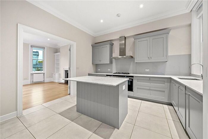 4 Bedroom Maisonette To Rent In Egerton Gardens, Knightsbridge, London, SW3