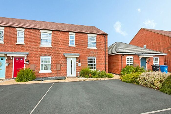 3 Bedroom End Terrace House For Sale In Budle Avenue, Derby, Derbyshire, DE24