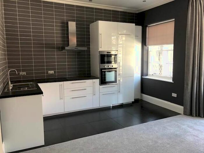 2 Bedroom Flat To Rent In Augusta Road, Ramgate, CT11