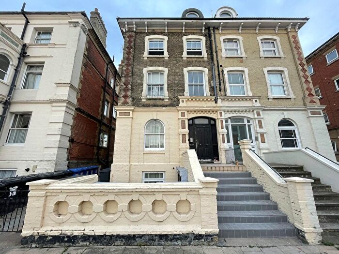 1 Bedroom Apartment To Rent In Esplanade, Lowestoft, NR33