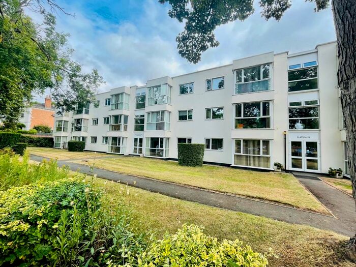 2 Bedroom Apartment To Rent In Grosvenor Court, Leamington Spa, CV32