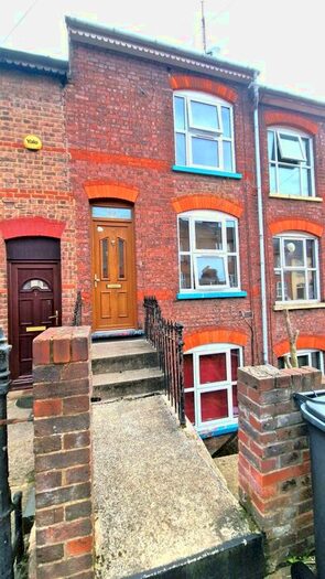 1 Bedroom Property To Rent In Winsdon Road, Luton, LU1