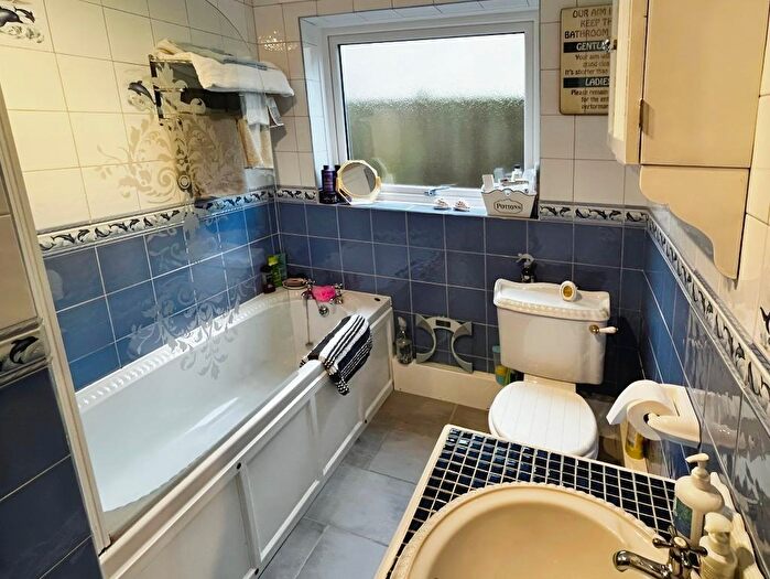 3 Bedroom Chalet For Sale In Christopher Drive, Leverington, Wisbech, Cambridgeshire, PE13