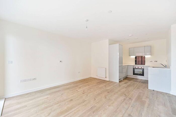 2 Bedroom Flat To Rent In Chailey Place, Hayes And Harlington, Hayes, UB3