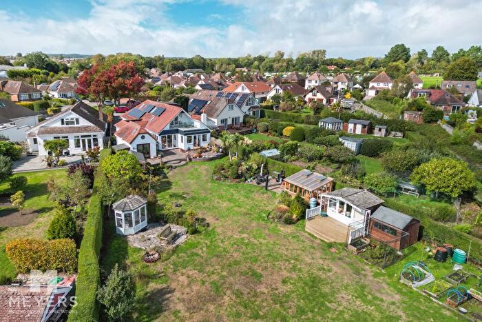 4 Bedroom Bungalow For Sale In Bestwall Crescent, Wareham, BH20