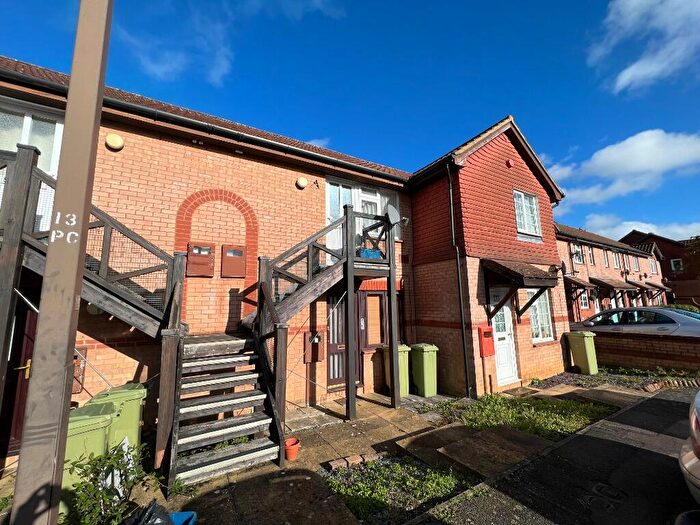 Studio To Rent In Pettingrew Close, Walnut Tree, Milton Keynes, MK7