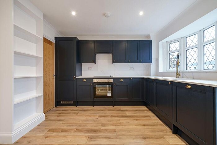 3 Bedroom Terraced House To Rent In Tonge Close, Beckenham, BR3