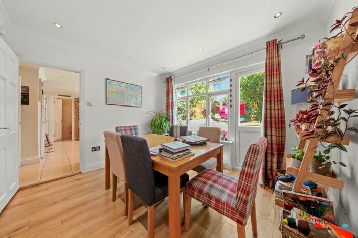 4 Bedroom Terraced House To Rent In Torrington Drive, EN6