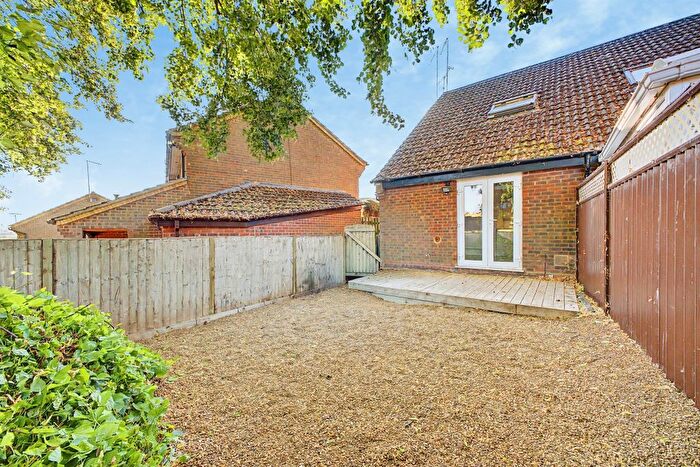 1 Bedroom Terraced House For Sale In Glaisdale Close, Northampton, NN2