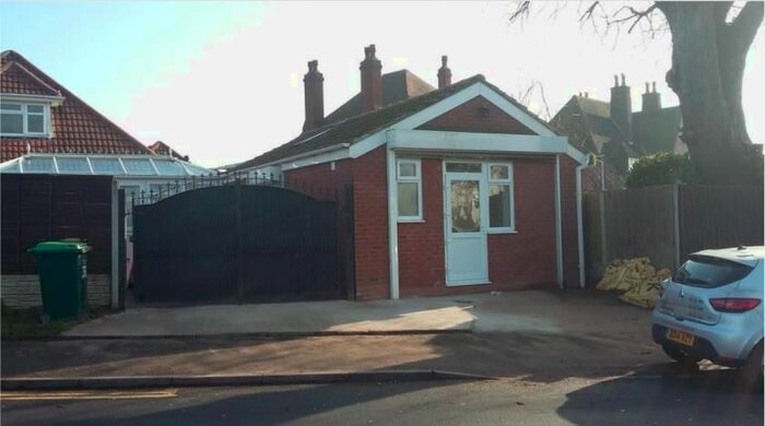 Studio To Rent In Birmingham Road, Great Barr, Birmingham B43