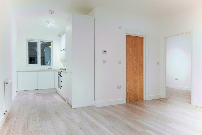 1 Bedroom Flat To Rent In Loveridge Mews, Kilburn, NW6
