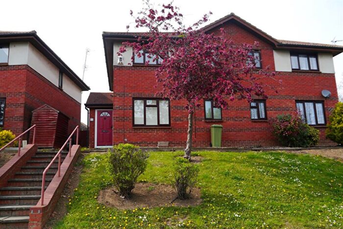 1 Bedroom End Of Terrace House To Rent In Willen Park Avenue, Willen Park, Milton Keynes, MK15