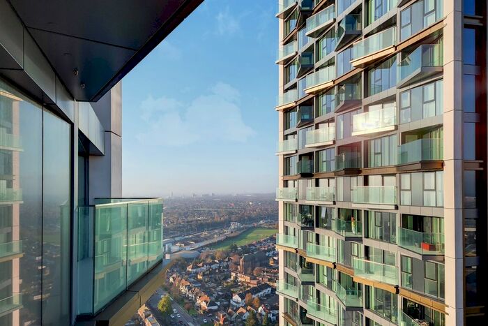 1 Bedroom Flat To Rent In Portal Way, London, W3