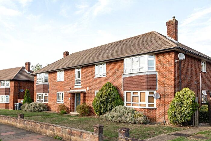 3 Bedroom Flat For Sale In Orchard Way, Beckenham, BR3