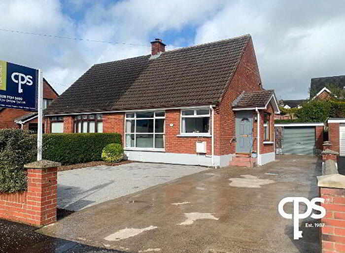 2 Bedroom Bungalows For Sale In Lansdowne Road, Derry, BT47