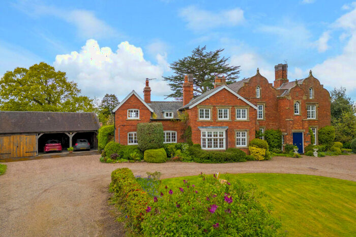7 Bedroom Detached House For Sale In Dordale Road Belbroughton Stourbridge, West Midlands, DY9