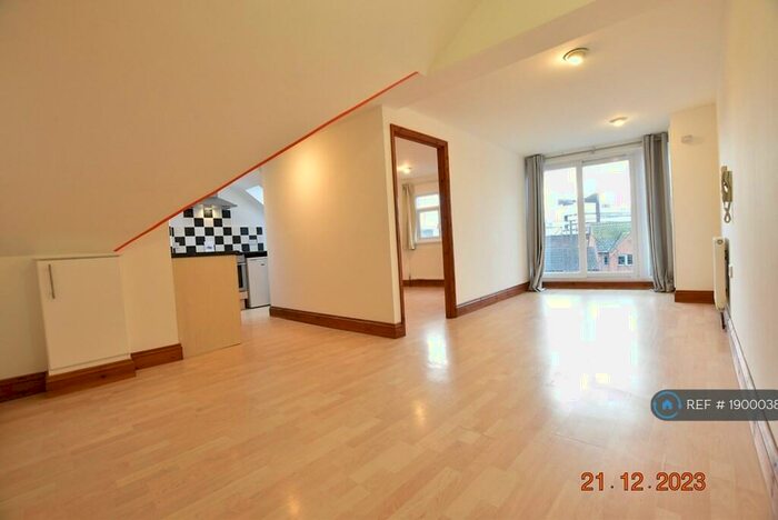 1 Bedroom Flat To Rent In T L House, Luton, LU1