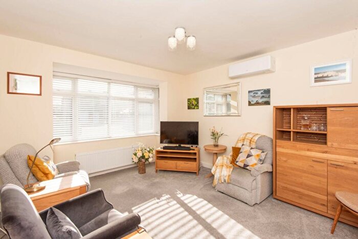 2 Bedroom Detached Bungalow For Sale In Hazel Drive, Chesterfield, S40