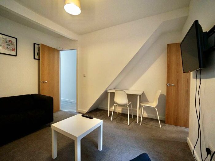 3 Bedroom House To Rent In Albert Street, Bangor, LL57