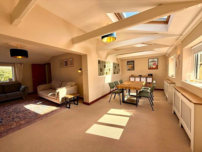 4 Bedroom Semi-Detached House For Sale In Innicks Close, Ubley, BS40