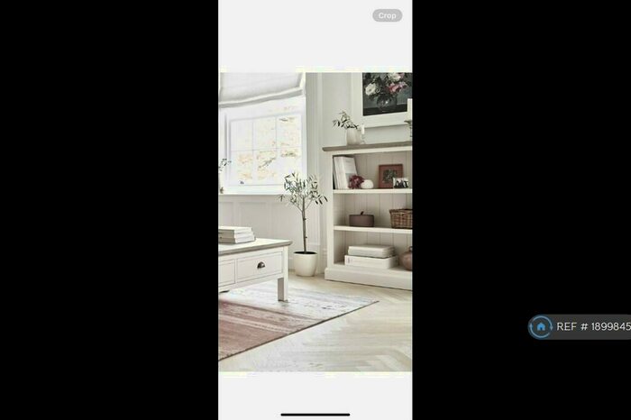 2 Bedroom Flat To Rent In Colonial Road, Slough, SL1