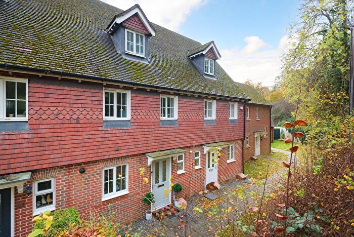 4 Bedroom Town House For Sale In Orlestone View, Hamstreet, TN26