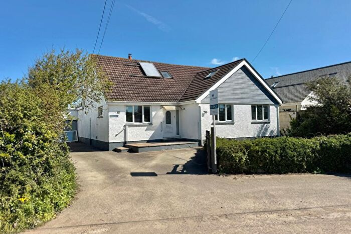 6 Bedroom House For Sale In Pemberley, Treburrick, PL27